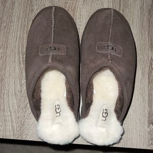 UGG slippers brand new